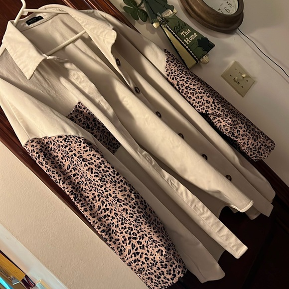 SHEIN Fall Cover Up - Picture 2 of 6